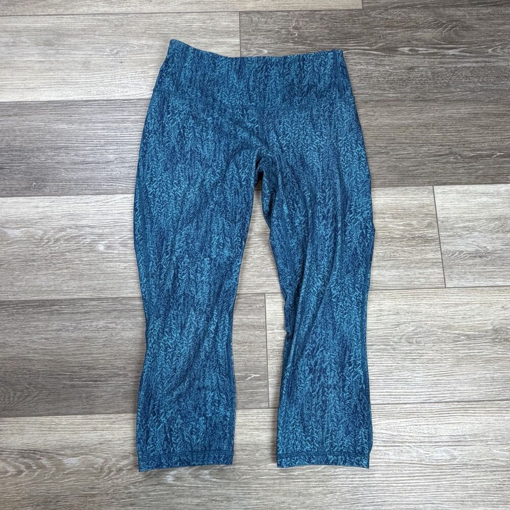 Patagonia Leggings Womens Size S Blue Geometric Capri High Rise Stretch Athletic